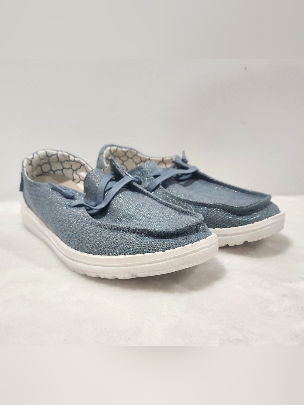 Hey Dude Wendy Sparkling Blue Stone Lace Slip On Shoes Womens 8